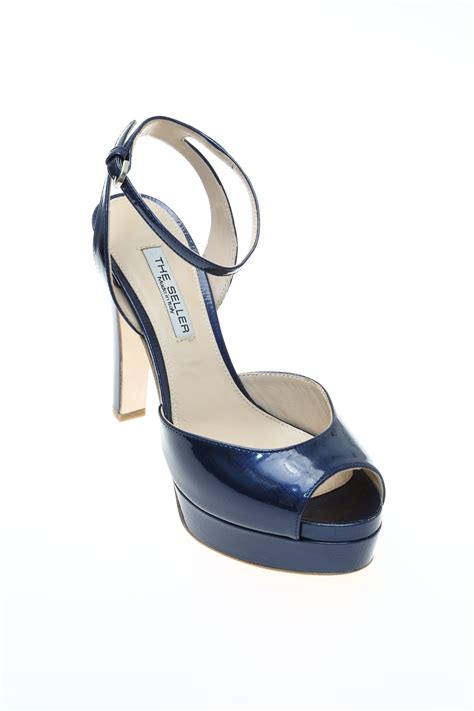 scarpe blu elettrico a palermo chanel|chanel scarpe prezzo.